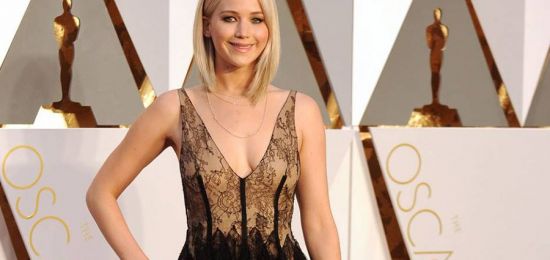 JENNIFER LAWRENCE wears André LAUDE Lace!